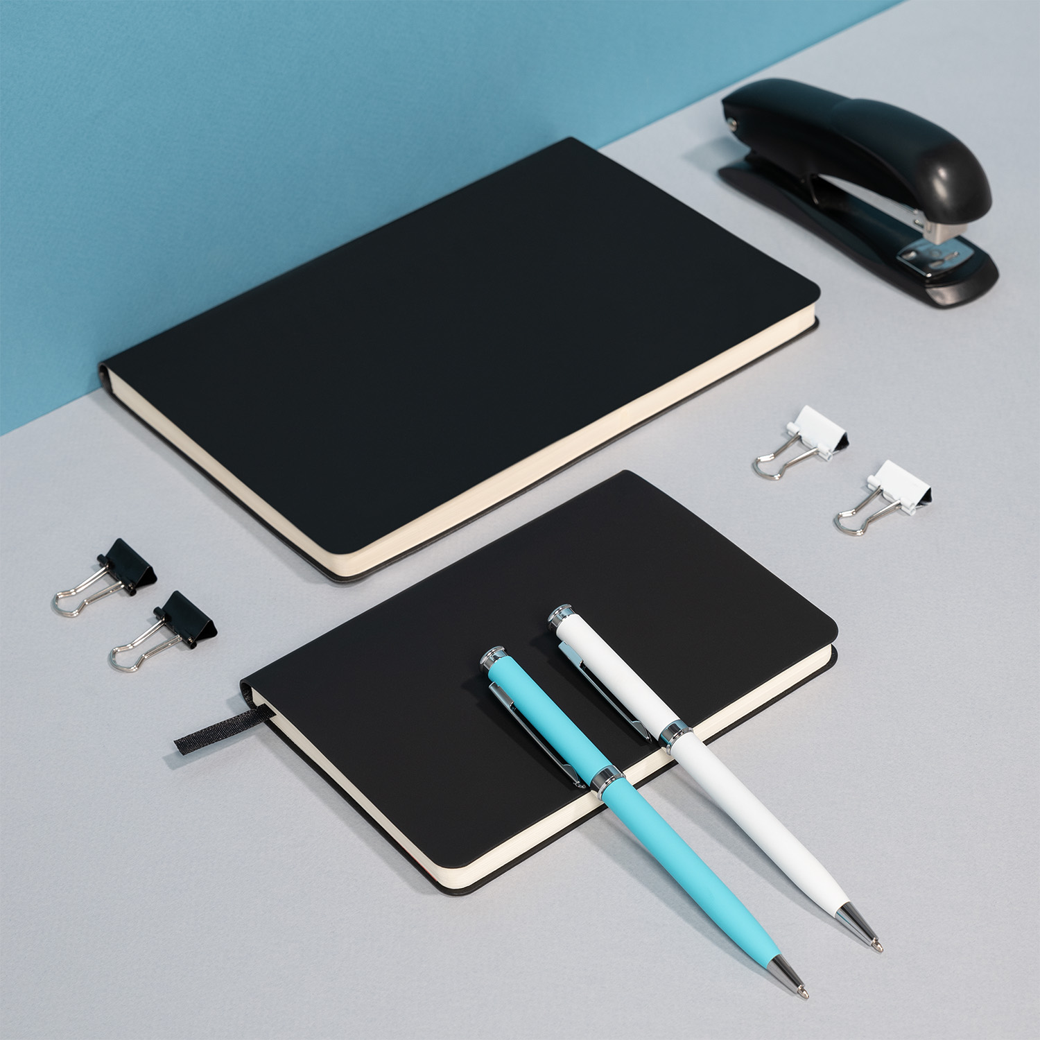 Ежедневник Спарк мини (Spark mini) A6 недатированный, черный